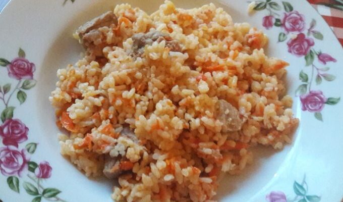 Узбекский плов в сковороде фото