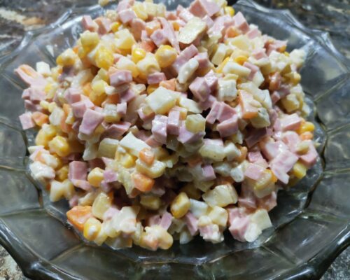 Очень вкусный, нежный салат готов